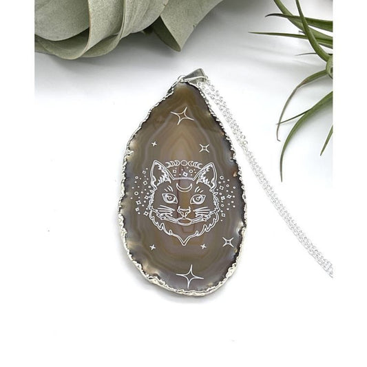 Earth's Treasures Engraved Agate Pendant Mystic Cat and Moons Necklace