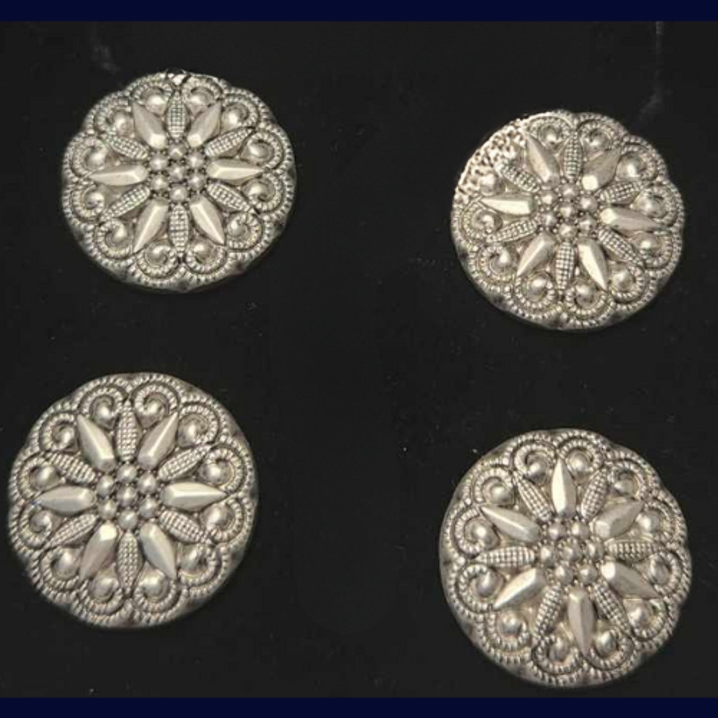 Blanket Link Horse Show Pins Pewter Concho Set of 4 NEW