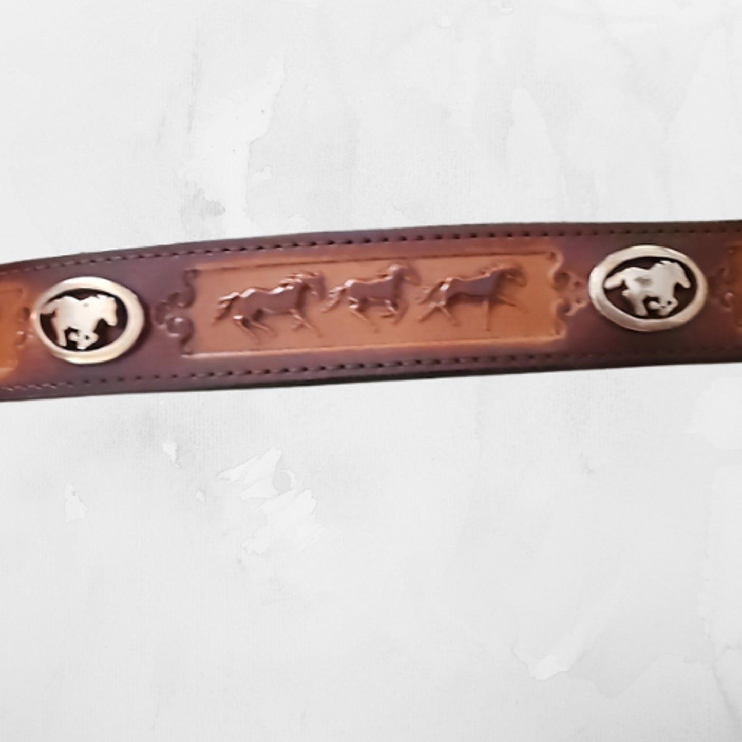 Appaloosa Trading Company Genuine Leather Belt Horses Conchos Size 28