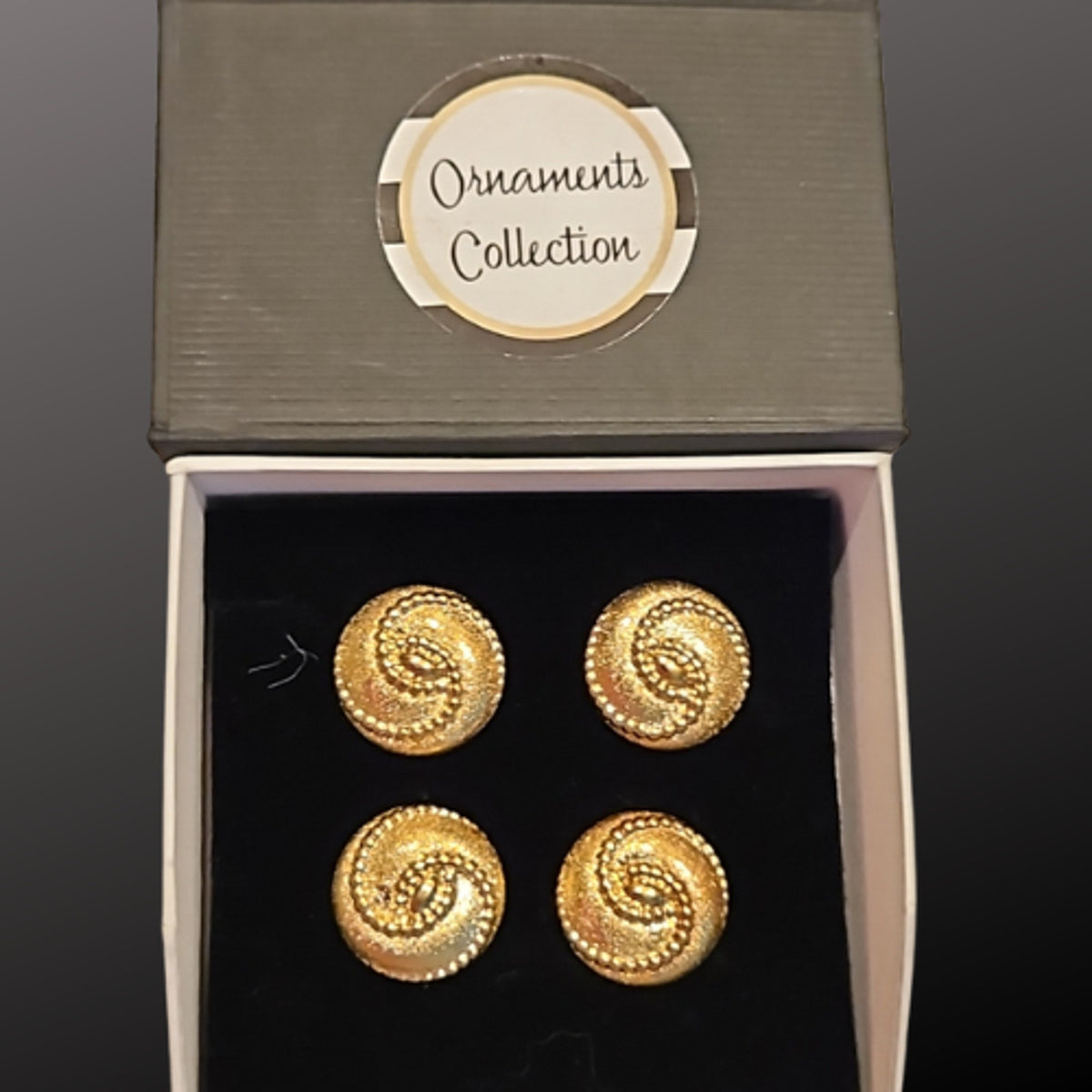 Magnetic Horse Show Number Pins Gold Swirl Concho Set of 4 NEW